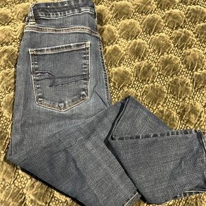 American Eagle Women's skinny jeans Next Level Stretch sz 8 regular